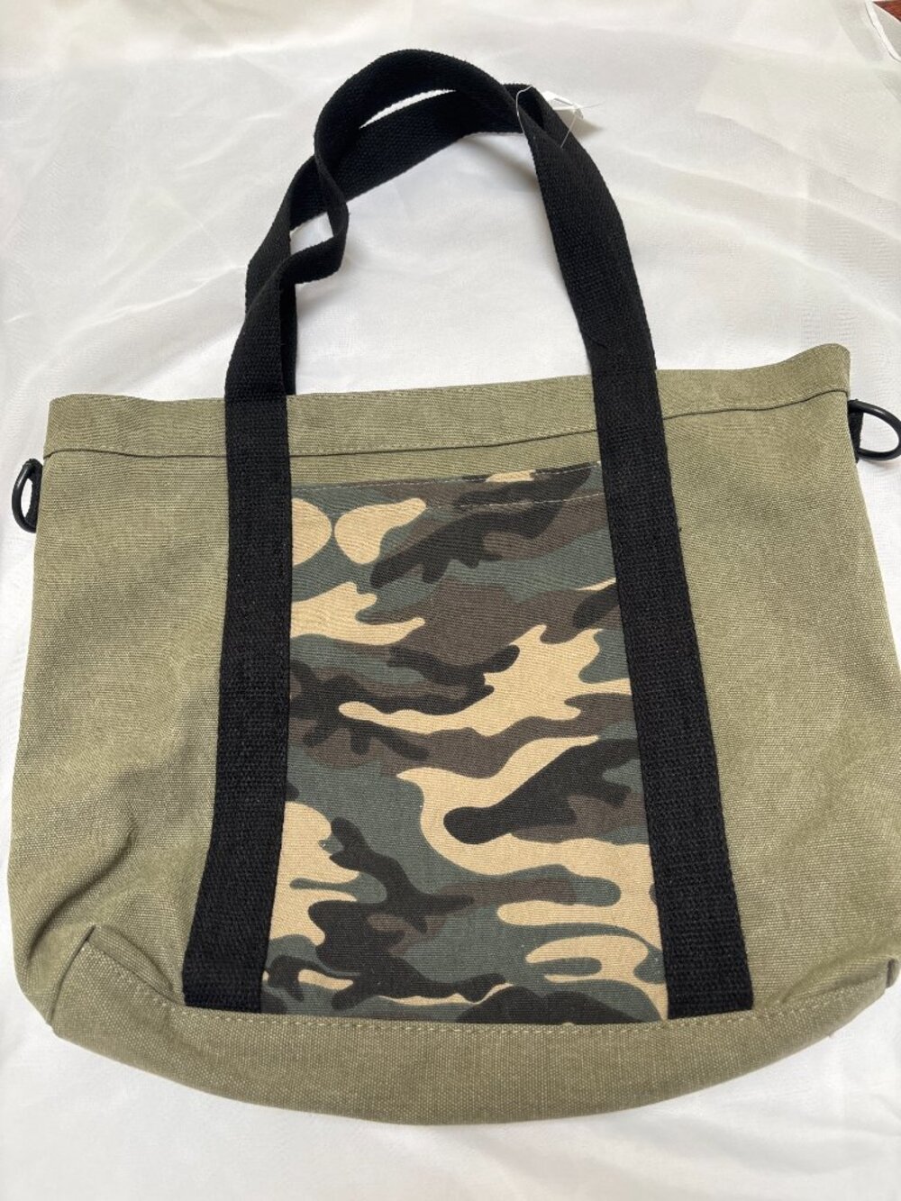 Bloomingdales Canvas Camo Accent Tote Bag in Olive & Black - NEW
